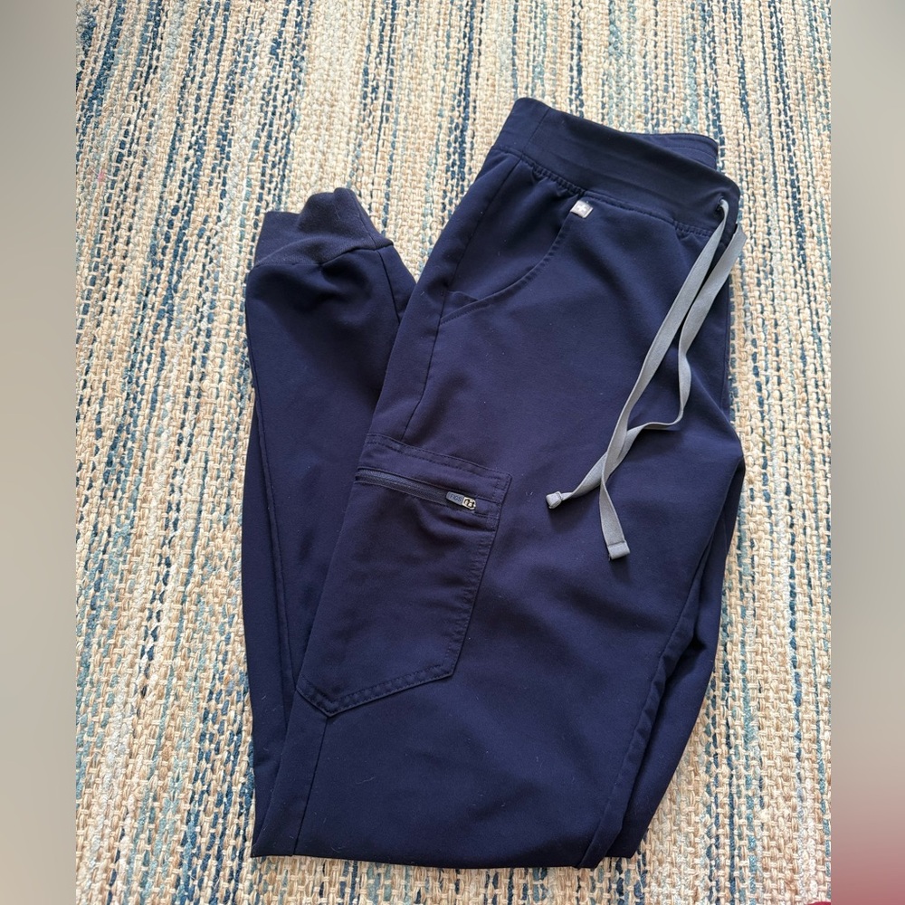 Figs Zamora Jogger Scrub Pants In Navy TALL inseam